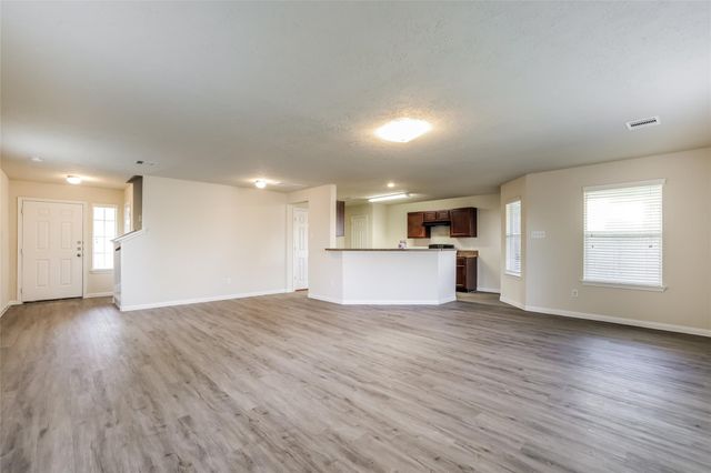 14438 Acuna Lane, Houston, TX 77045