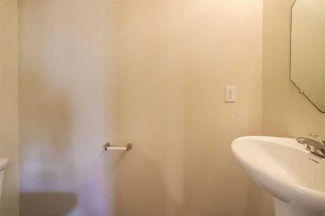 14438 Acuna Lane, Houston, TX 77045