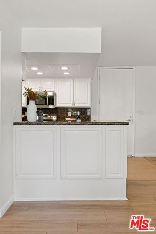 1351 N Crescent Heights Boulevard 113, West Hollywood, CA 90046