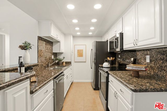 1351 N Crescent Heights Boulevard 113, West Hollywood, CA 90046