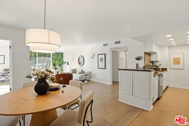 1351 N Crescent Heights Boulevard 113, West Hollywood, CA 90046