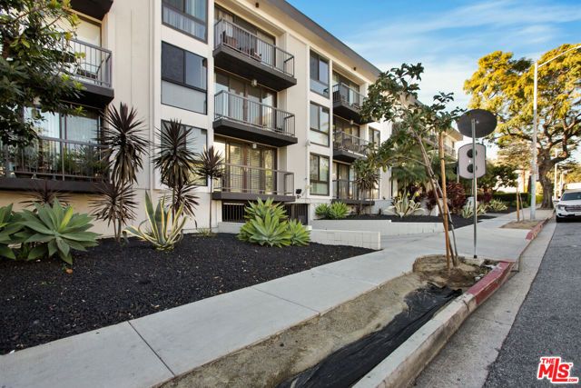 1351 N Crescent Heights Boulevard 113, West Hollywood, CA 90046