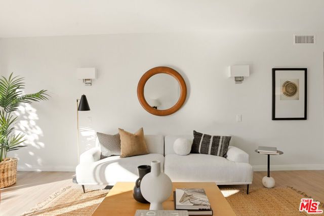 1351 N Crescent Heights Boulevard 113, West Hollywood, CA 90046