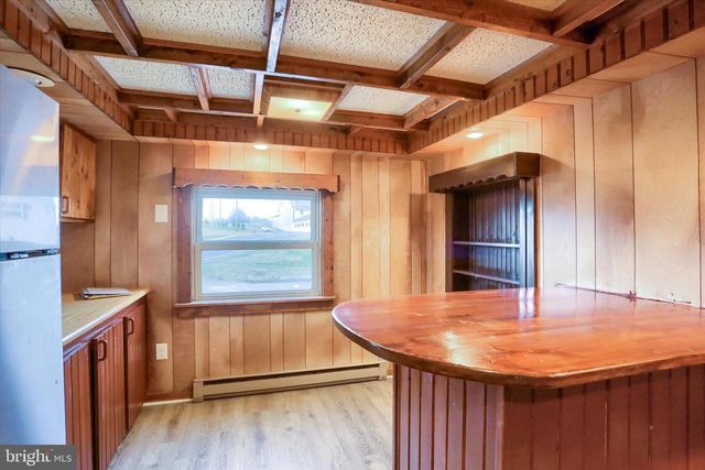 1963 SHEAFFER RD, Elizabethtown, PA 17022