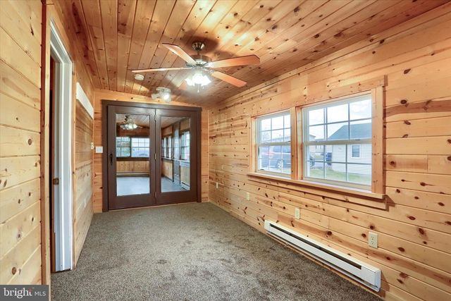 1963 SHEAFFER RD, Elizabethtown, PA 17022