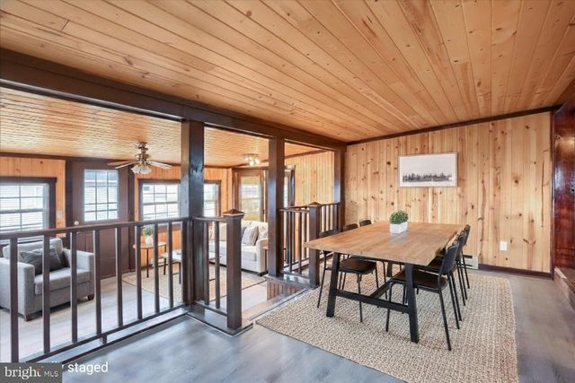 1963 SHEAFFER RD, Elizabethtown, PA 17022