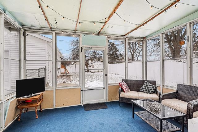 1910 33rd Street, Bay City, MI 48708