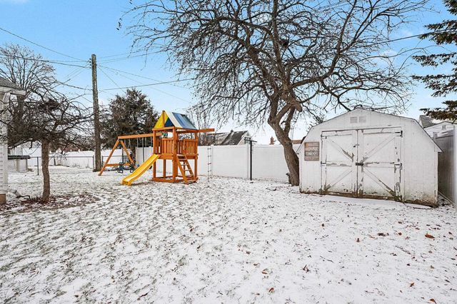 1910 33rd Street, Bay City, MI 48708