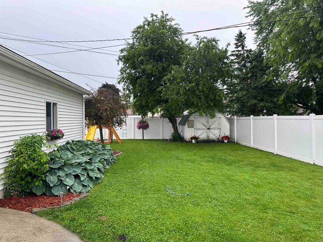 1910 33rd Street, Bay City, MI 48708