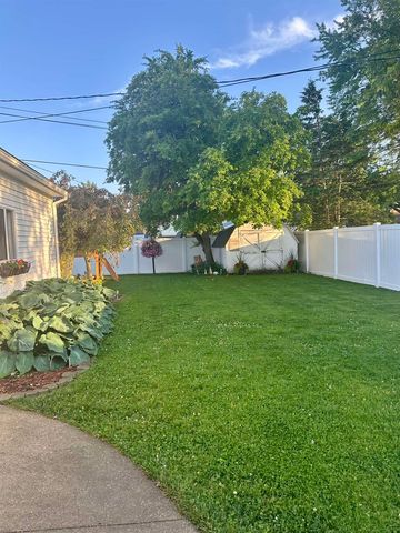 1910 33rd Street, Bay City, MI 48708