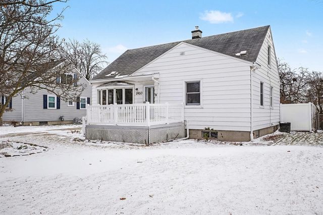 1910 33rd Street, Bay City, MI 48708