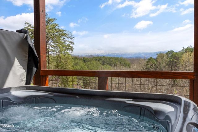 669 Stockton Drive, Sevierville, TN 37876