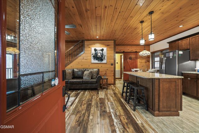 669 Stockton Drive, Sevierville, TN 37876