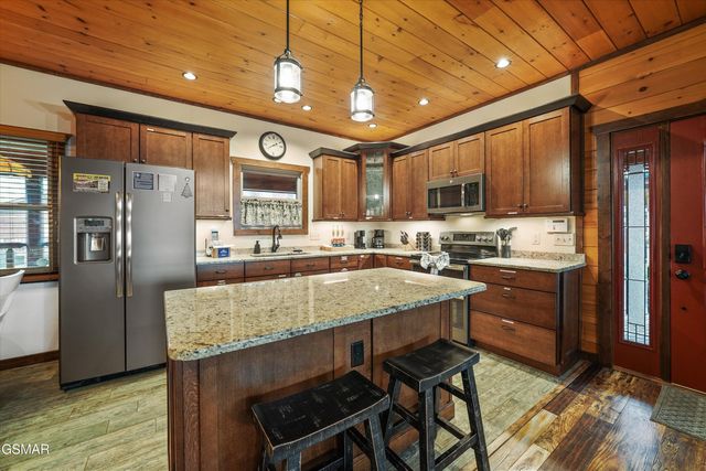 669 Stockton Drive, Sevierville, TN 37876