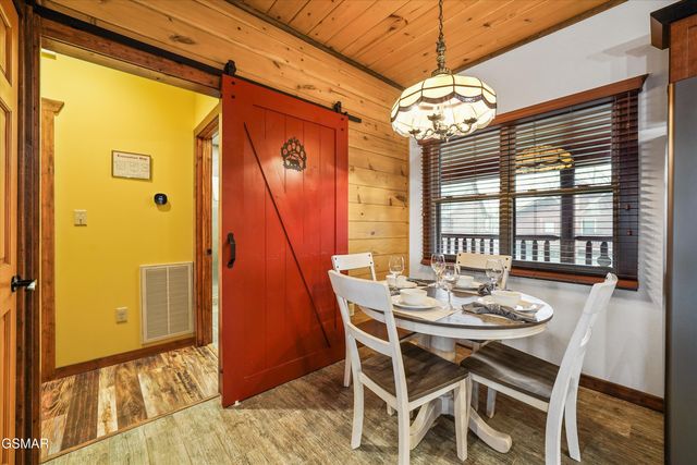 669 Stockton Drive, Sevierville, TN 37876