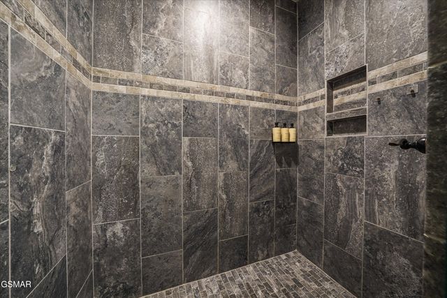 669 Stockton Drive, Sevierville, TN 37876