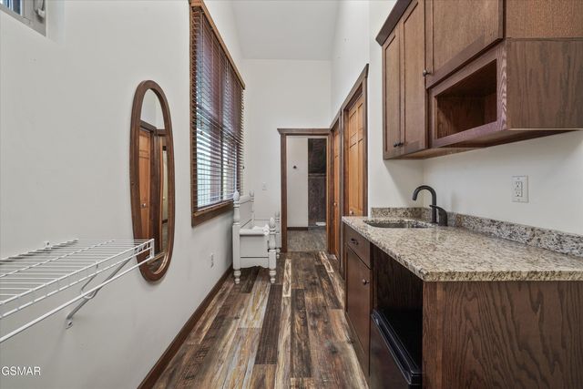 669 Stockton Drive, Sevierville, TN 37876