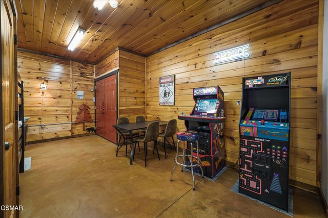 669 Stockton Drive, Sevierville, TN 37876