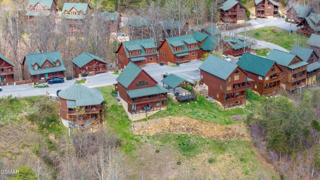 669 Stockton Drive, Sevierville, TN 37876