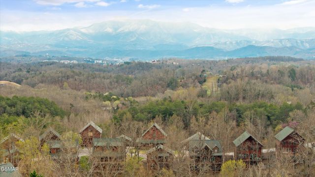 669 Stockton Drive, Sevierville, TN 37876