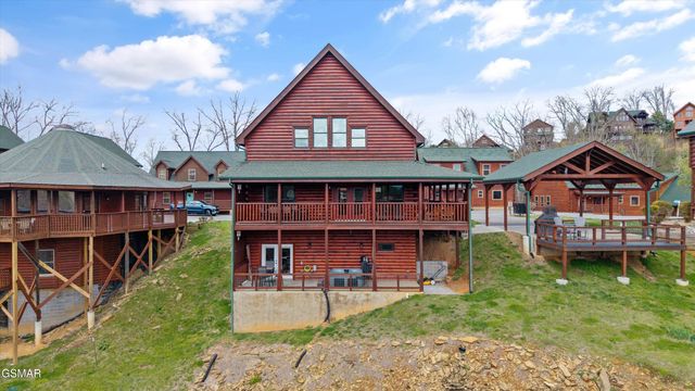669 Stockton Drive, Sevierville, TN 37876