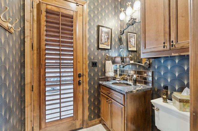 5206 Flint Hills Drive, College Station, TX 77845