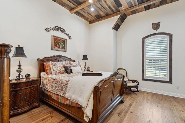 5206 Flint Hills Drive, College Station, TX 77845