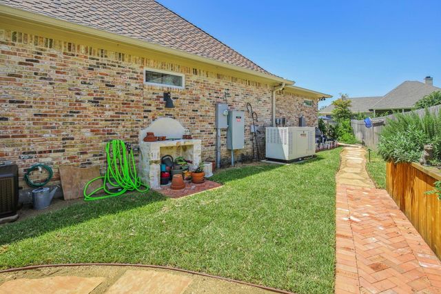 5206 Flint Hills Drive, College Station, TX 77845