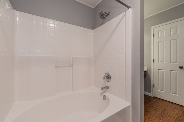 1013 Darren Drive, Burleson, TX 76028