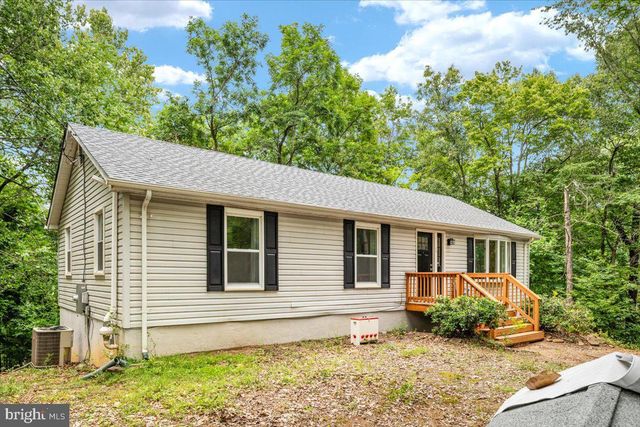 208 MOUNTAIN LAKE DR, Front Royal, VA 22630