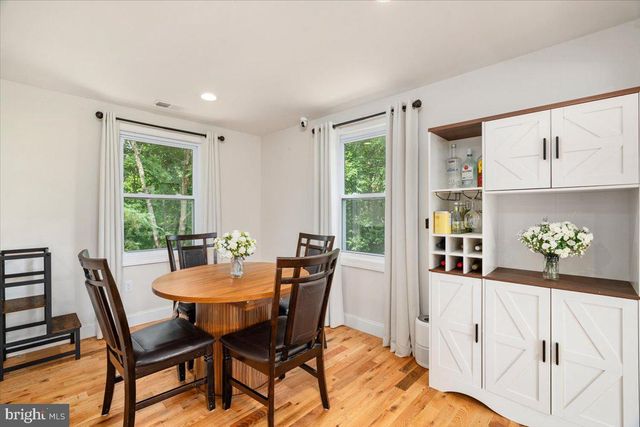 208 MOUNTAIN LAKE DR, Front Royal, VA 22630