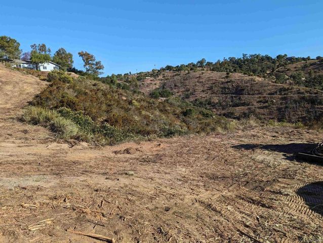 13701 Pauma Vista Dr, Valley Center, CA 92082