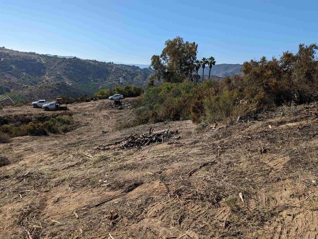 13701 Pauma Vista Dr, Valley Center, CA 92082