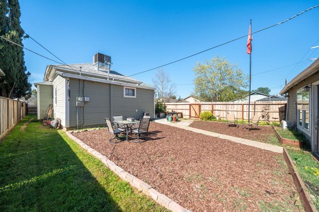 1158 Madison Street, Red Bluff, CA 96080