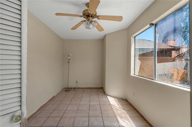 1918 W Quartermaster, Colton, CA 92324