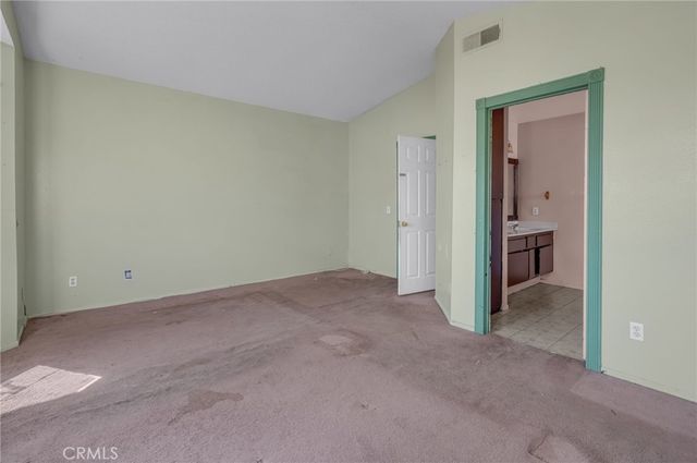 1918 W Quartermaster, Colton, CA 92324