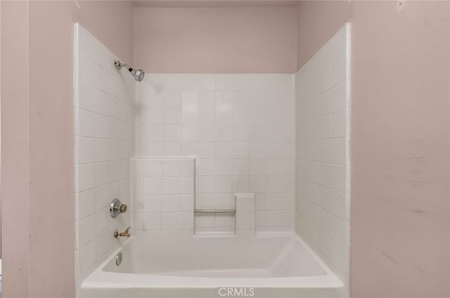 1918 W Quartermaster, Colton, CA 92324