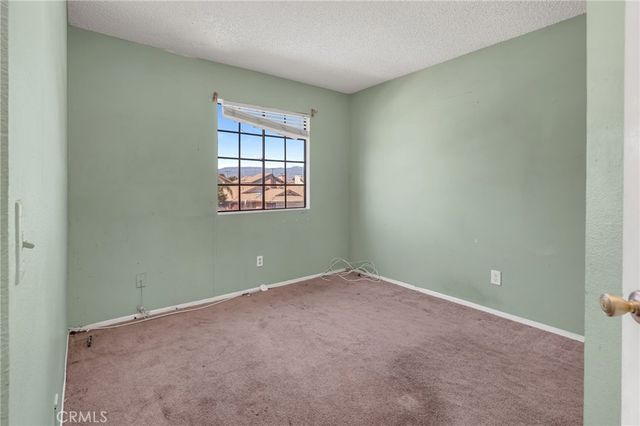 1918 W Quartermaster, Colton, CA 92324