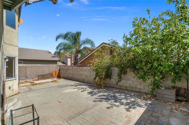 1918 W Quartermaster, Colton, CA 92324