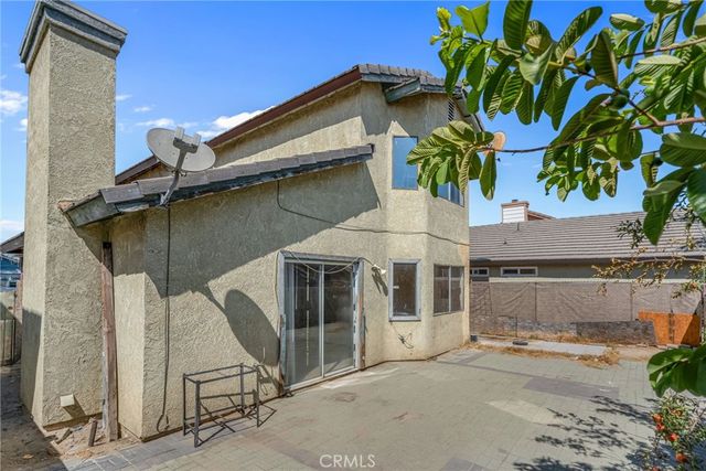1918 W Quartermaster, Colton, CA 92324