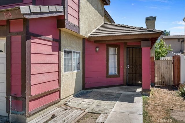 1918 W Quartermaster, Colton, CA 92324