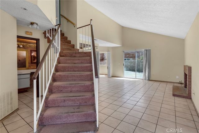 1918 W Quartermaster, Colton, CA 92324