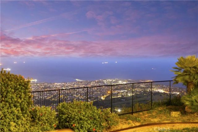 10 Avenue De Azalea, Rancho Palos Verdes, CA 90275