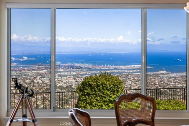 10 Avenue De Azalea, Rancho Palos Verdes, CA 90275