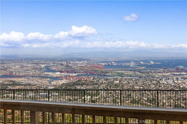 10 Avenue De Azalea, Rancho Palos Verdes, CA 90275