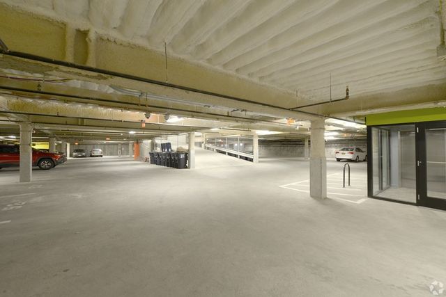 603 Concord 402, Cambridge, MA 02138