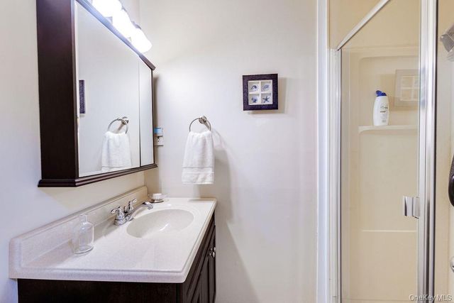 604 Cabot Court E 604, Saint James, NY 11780