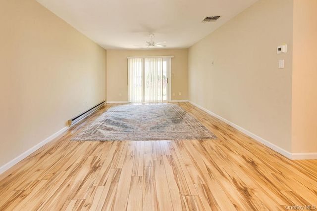 604 Cabot Court E 604, Saint James, NY 11780