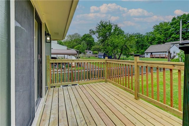 200 83rd Street, Kansas City, MO 64118