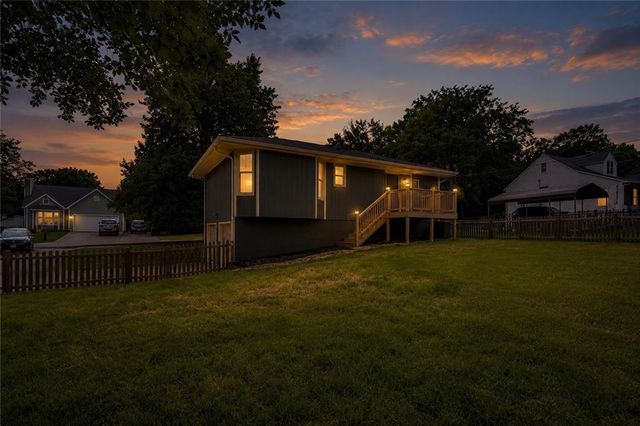 200 83rd Street, Kansas City, MO 64118